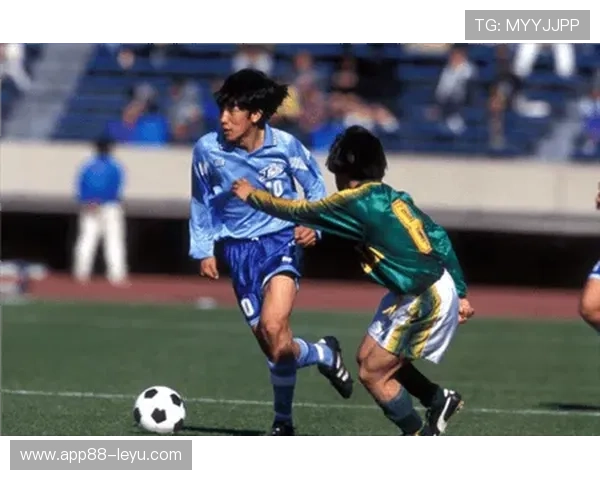 中村俊辅：日本足球传奇，技术与智慧的完美结合