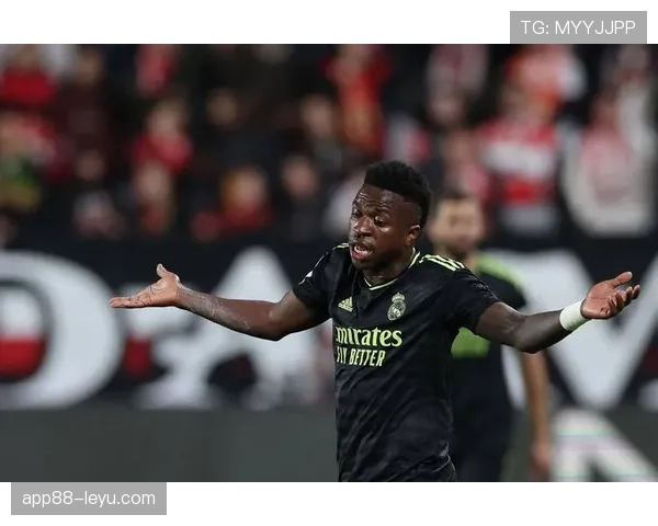 Foden英超赛季闪耀全场，成为球队核心引擎