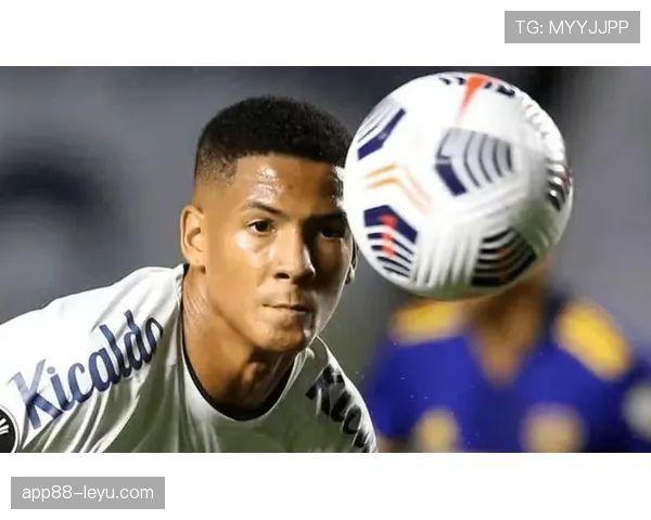 奥纳纳：从新星到传奇，一位门将的国际舞台崛起之路