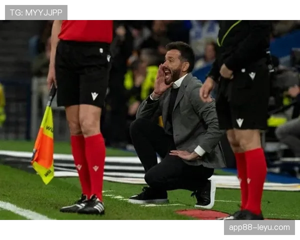 瓦伦西亚管理层决策争议问题显现，对球队竞争格局带来阶段性变化